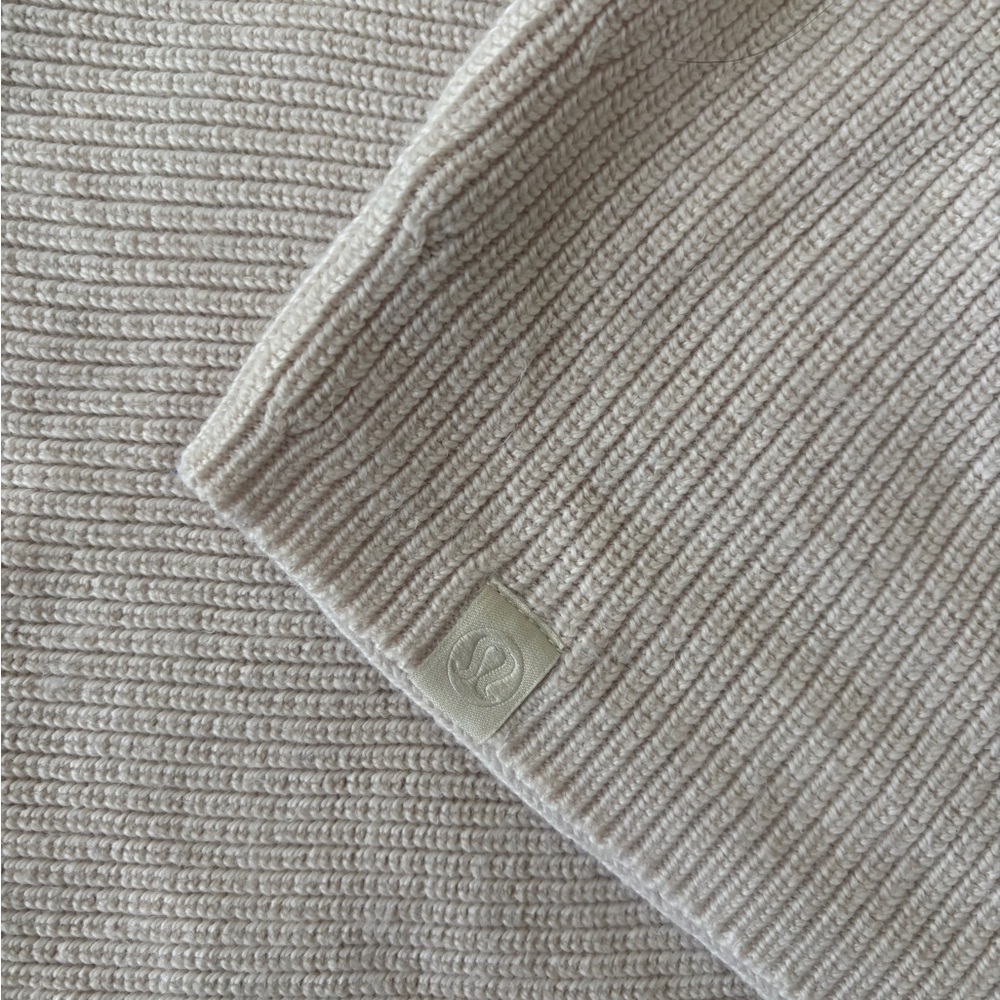 Lululemon Merino Wool-Blend Oversized Boxy Cardigan White Opal Womens SZ8 - Picture 6 of 11
